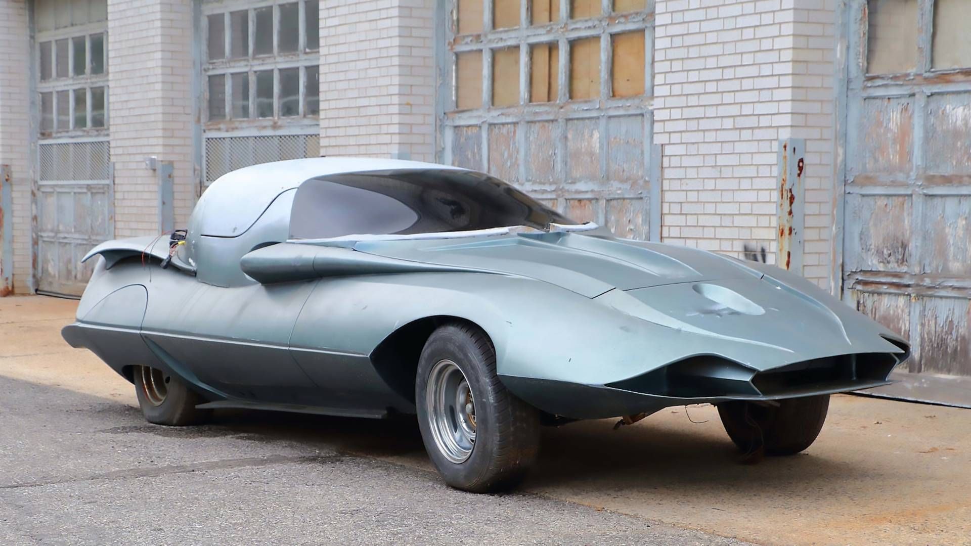 A very strange custom 64 Corvette