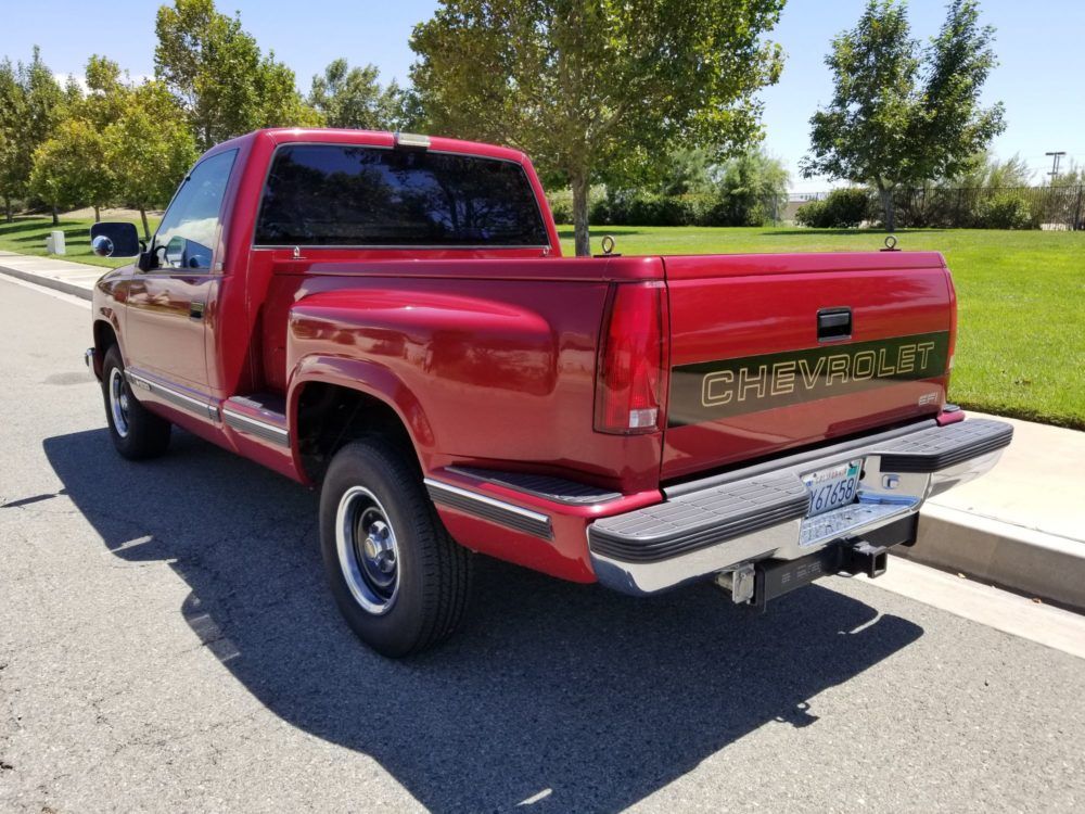 15 Pickup Trucks From The '90s That'll Increase In Value In 10 Years