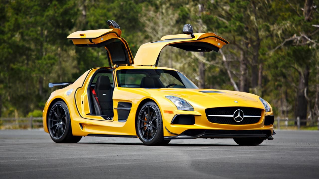 15 Of The Sickest V8 Engine Sports Cars