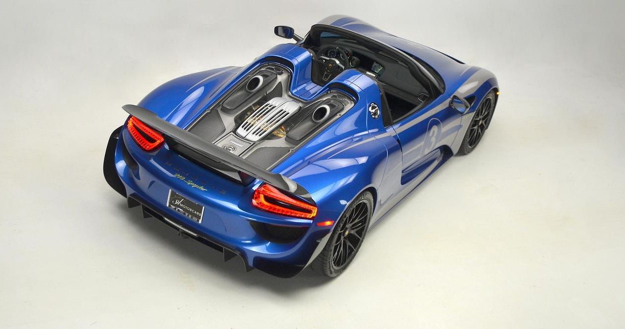 This Low-Mileage 2015 Porsche 918 Spyder Weissach Edition Sold for Record  Money - autoevolution