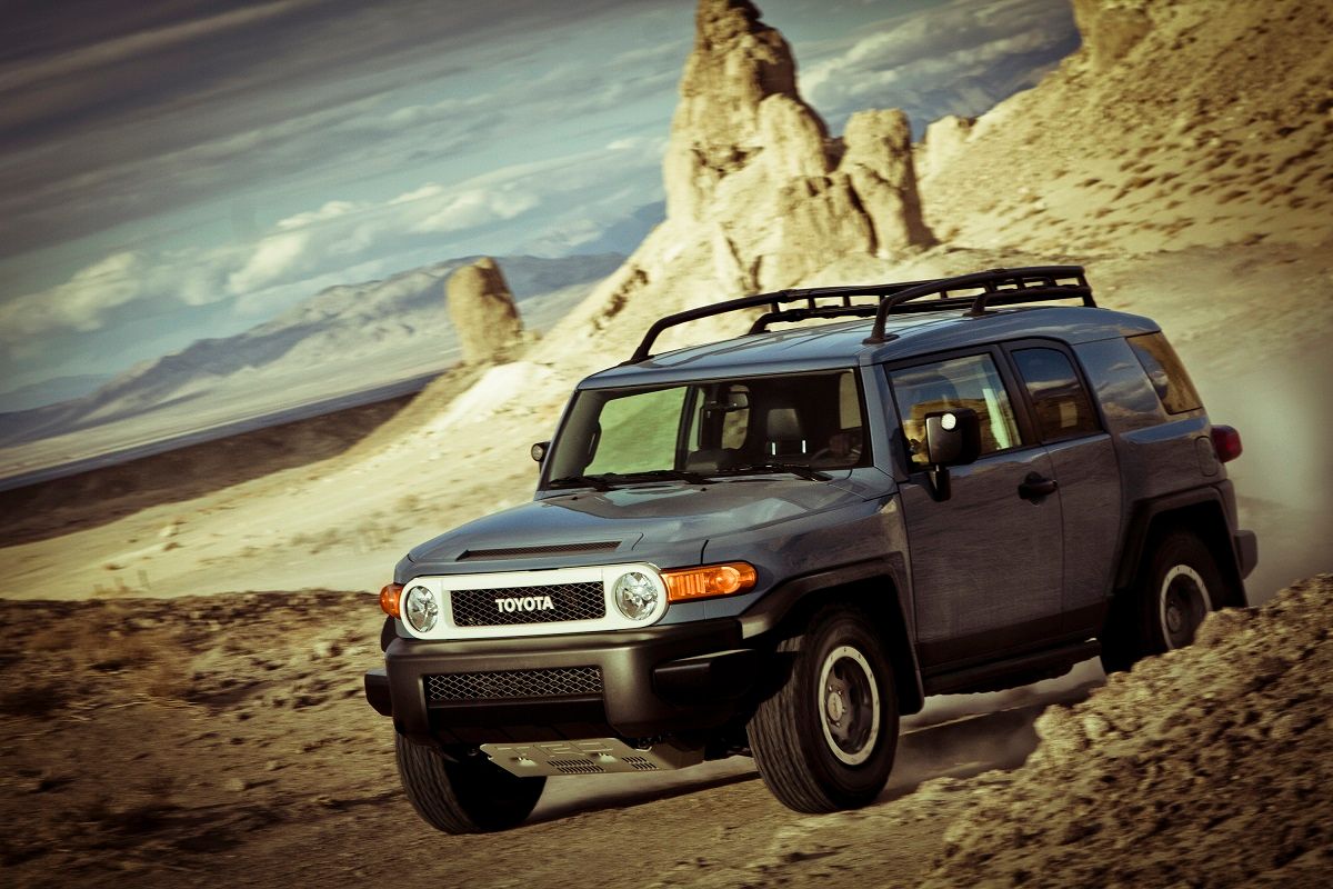15 Reasons To Bring Back The Toyota FJ Cruiser ASAP