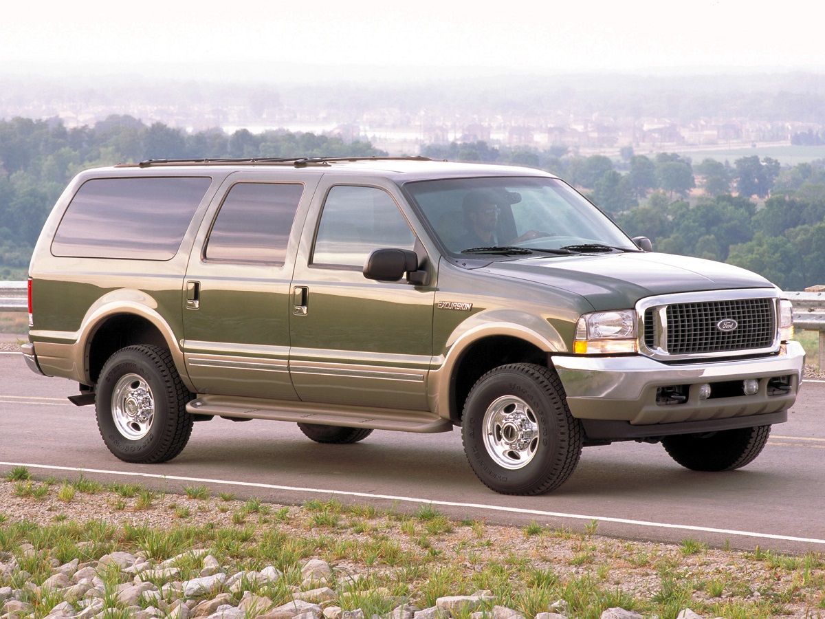 1999 Excursion 15 Classic SUVs That Absolutely Belong In A Gearhead's Garage