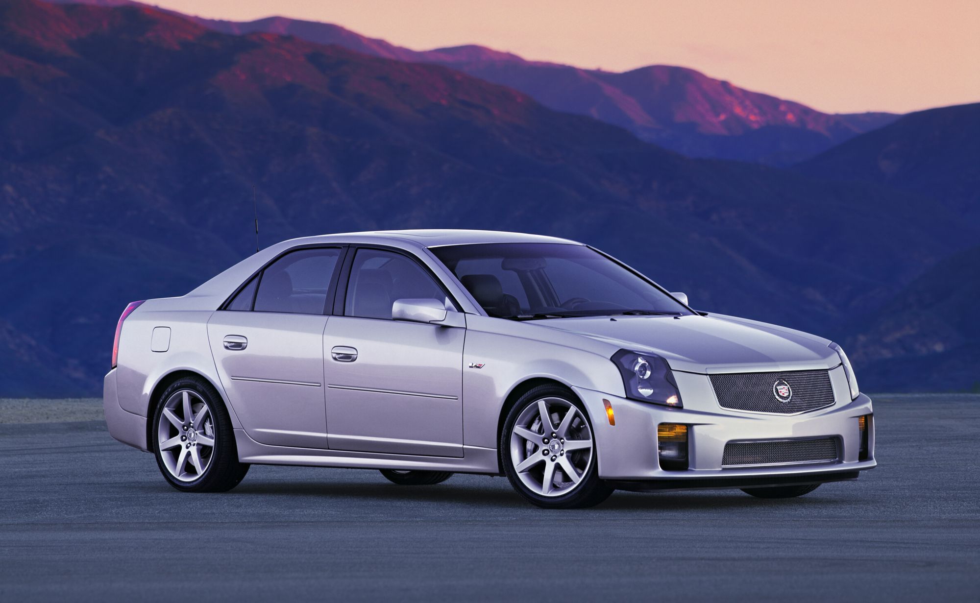 15 Luxury Cars Of The Early 2000s You Can Buy For Pretty Cheap