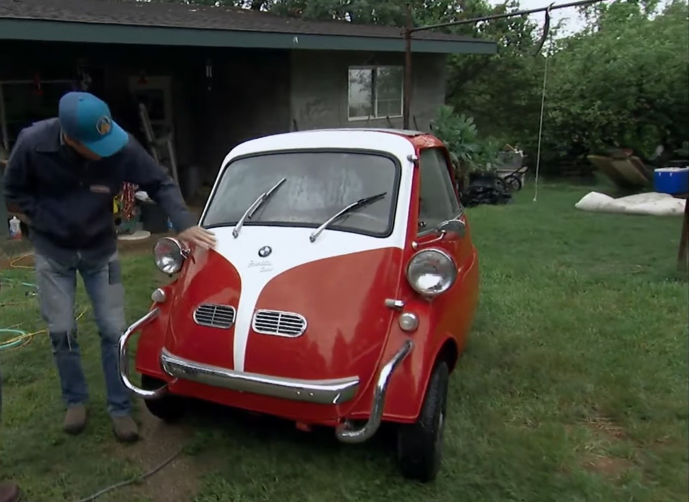 15 Cars Found By The American Pickers Crew That Are Worth A Lot Of