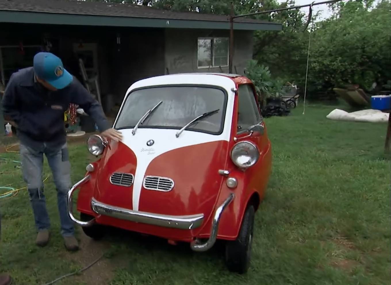 15 Cars Found By The American Pickers Crew That Are Worth A Lot Of Money 15 Cars Found By The American Pickers Crew That Are Worth A Lot Of Money