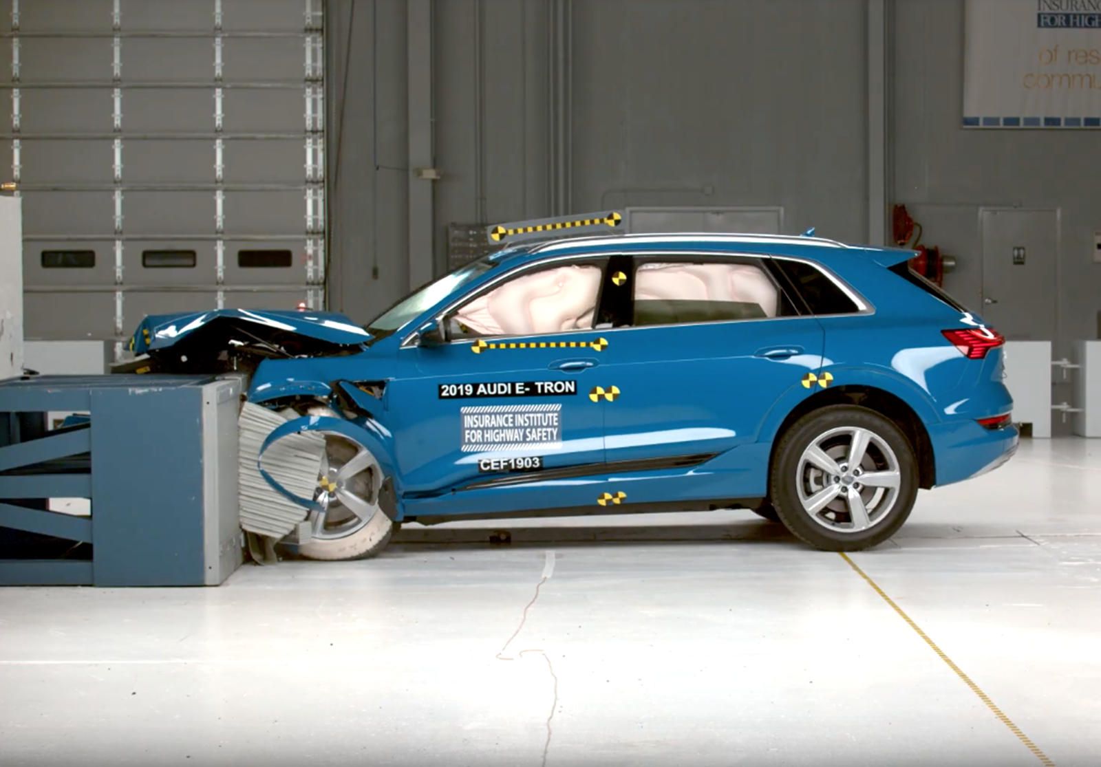 2020 blue Audi E-Tron carsh test