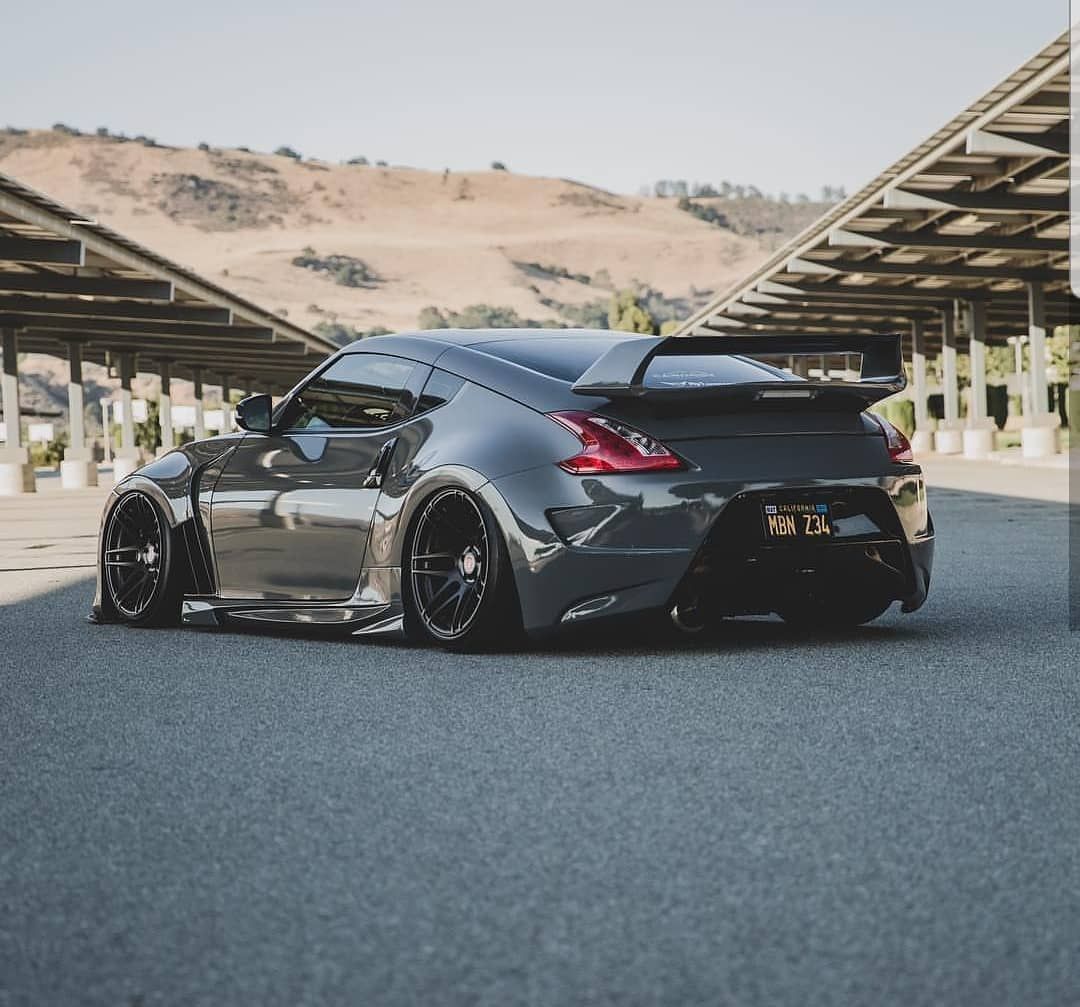 15 Stunning Photos Of Nissan Z Cars We're Obsessed With