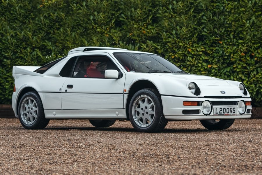 1,195 mile RS200 Going for Auction