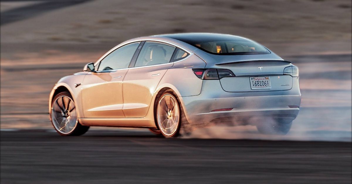 Tesla Model 3 Is a poor excuse for a car