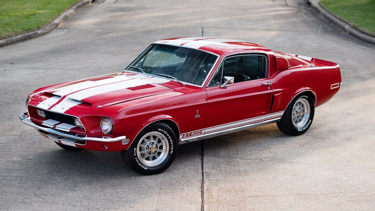 15 Photos That Show How Much The Shelby GT500 Has Changed In 50 Years