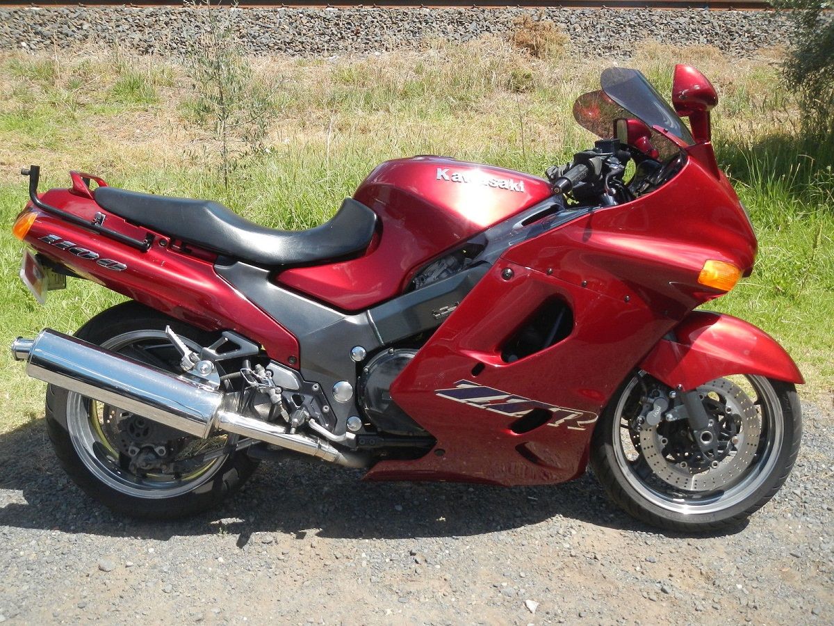 季節のおすすめ商品 15 Reasons Legend A Is ZX-11/ZZ-R1100 Ninja Kawasaki The Why 文学/小説