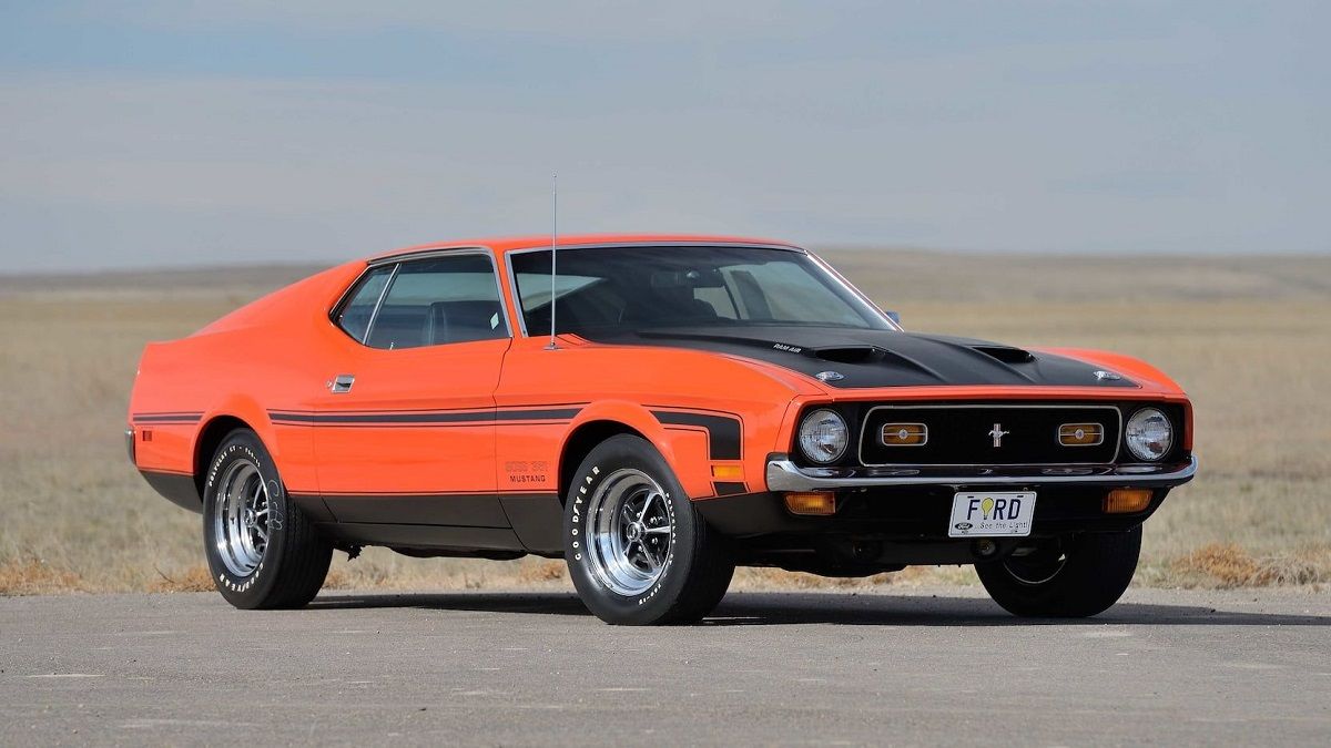 15 Muscle Cars That Only Had A 1-Year Production Run