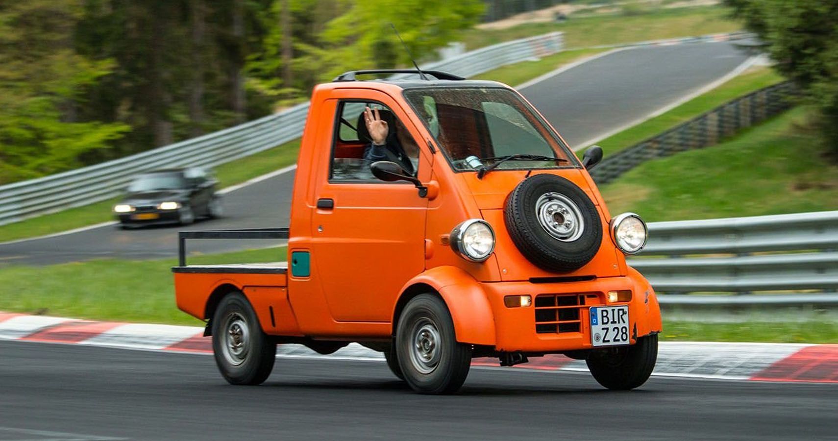 Just Too Cool: Daihatsu Midget II