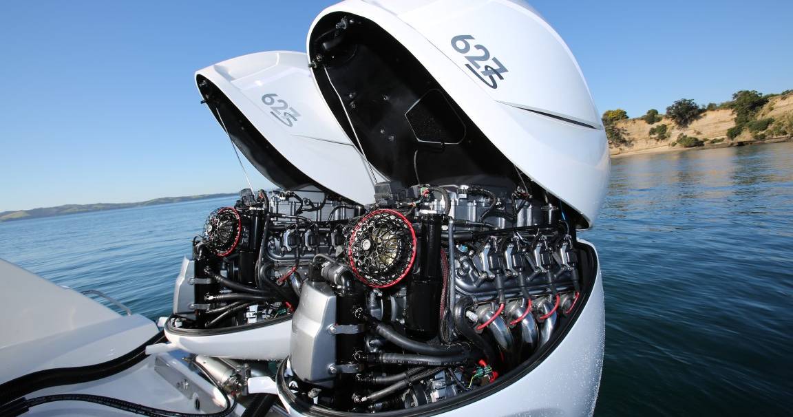 Inside The World S Most Powerful Outboard Boat Engine The Seven Marine S 627sv