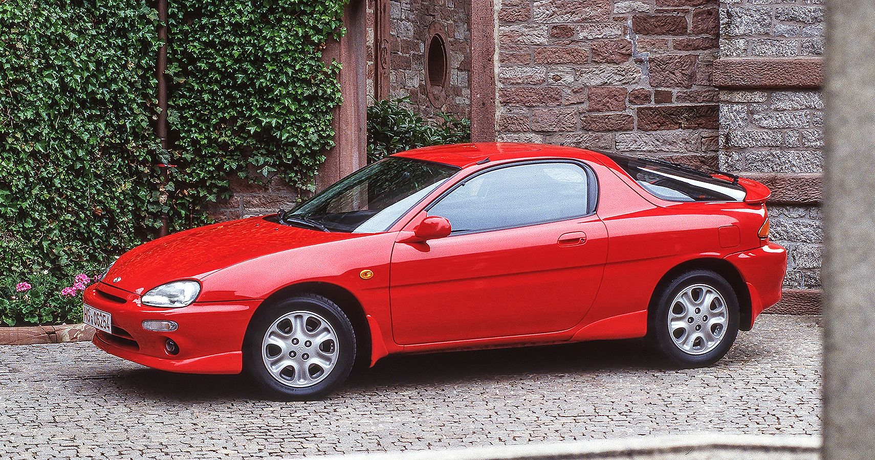 Nobody Is Buying These ’90s Sports Cars… Here’s Why They Should