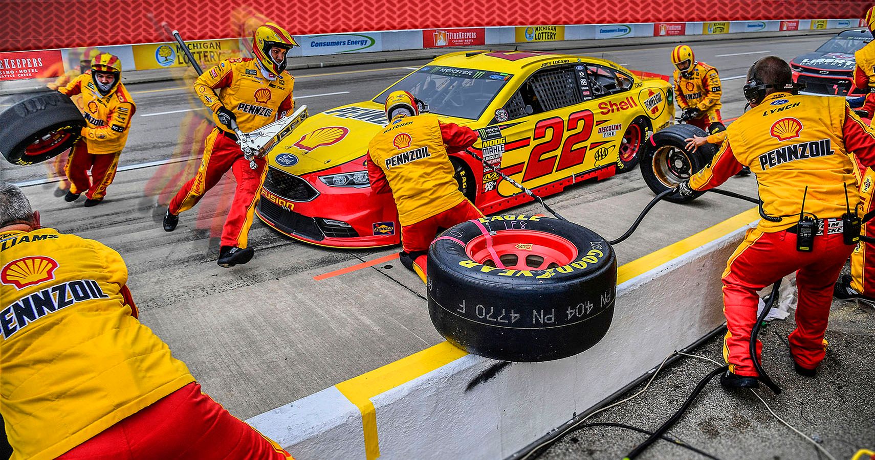 Pit Crew Members Need To Stay Away From Other Cars