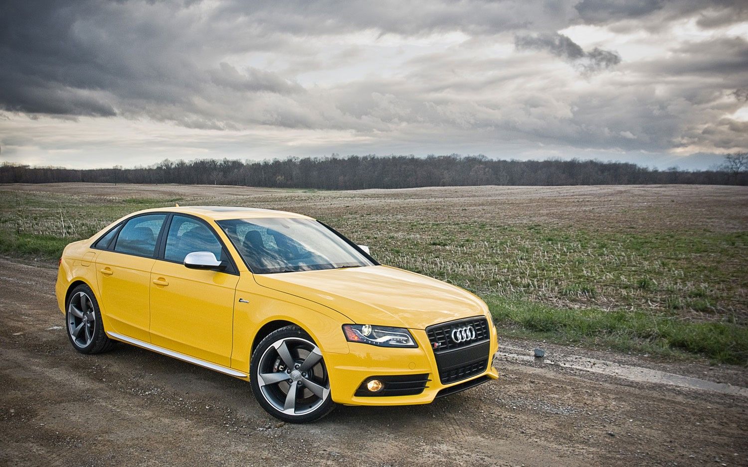 B8-generation Audi S4