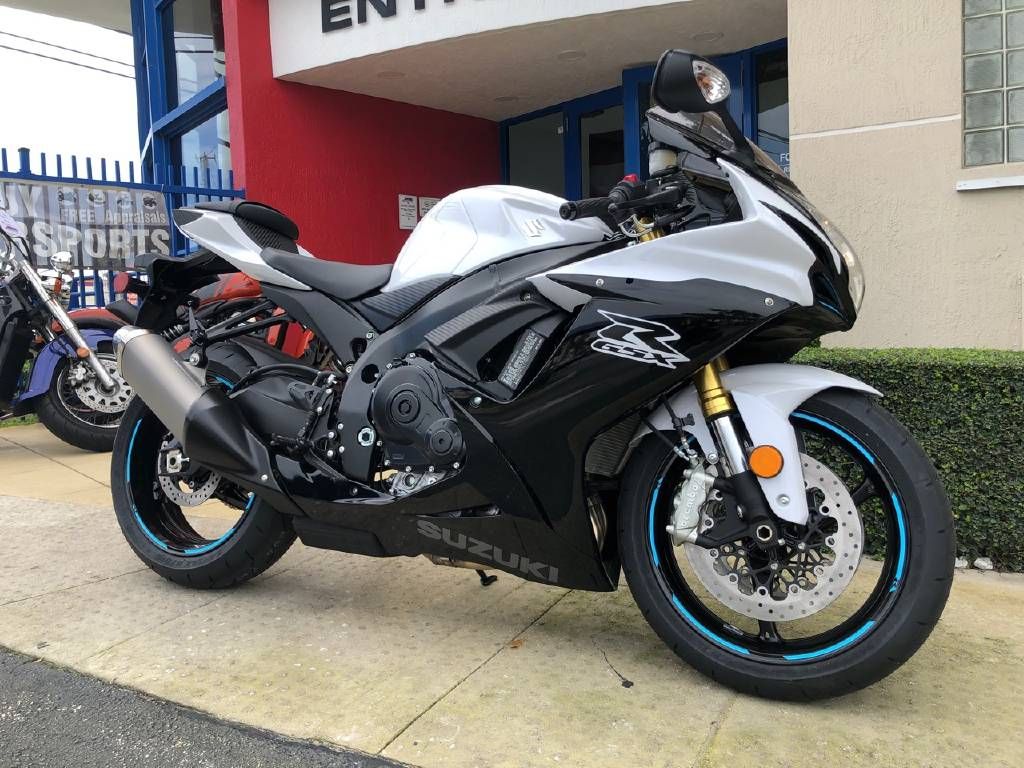 17 Fast Street Bikes Anybody Could Afford