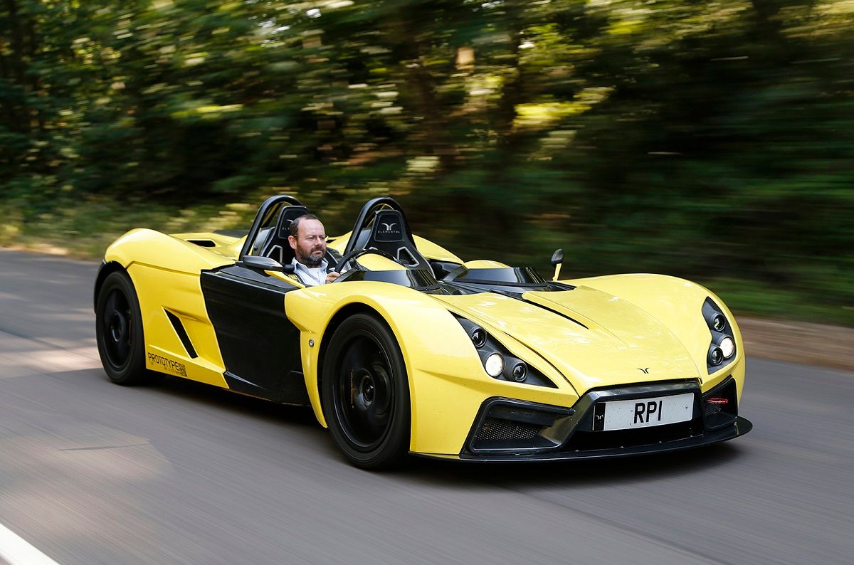 15 Super Lightweight Sports Cars We Would Love To Take To The Track