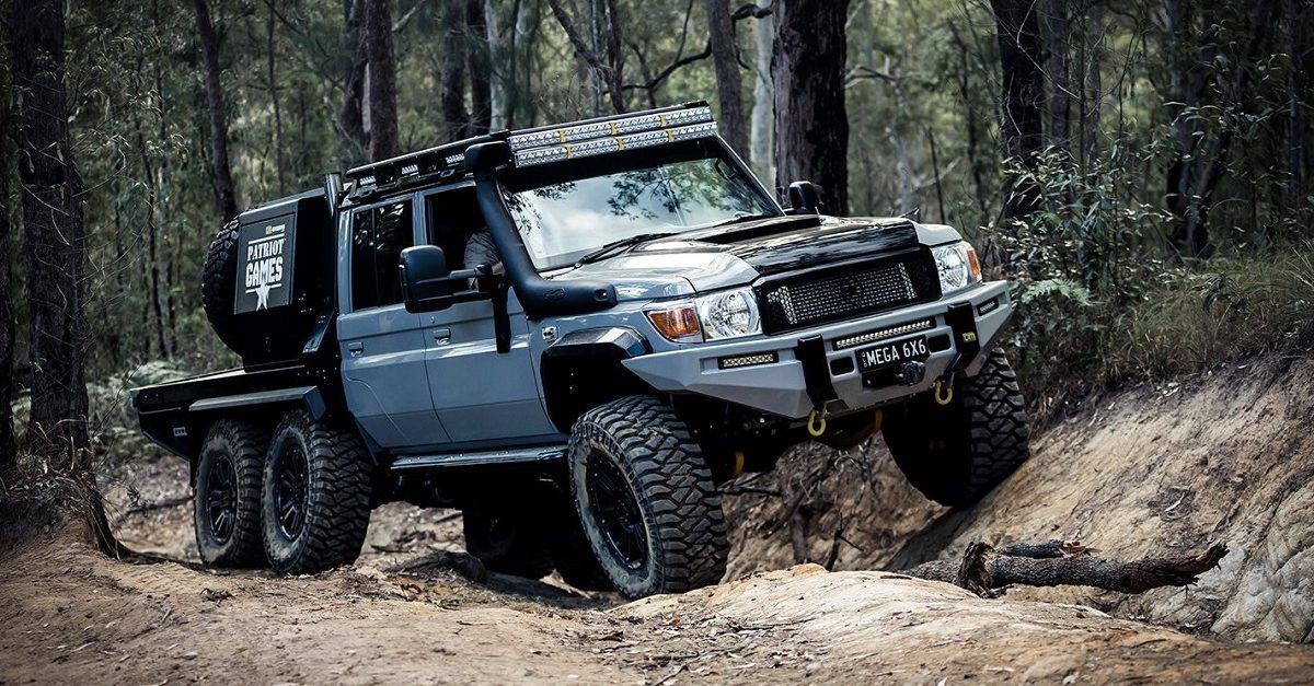 13 4X4 Custom Builds We'd Love To Take Off-Road (1 That Would Crumble)