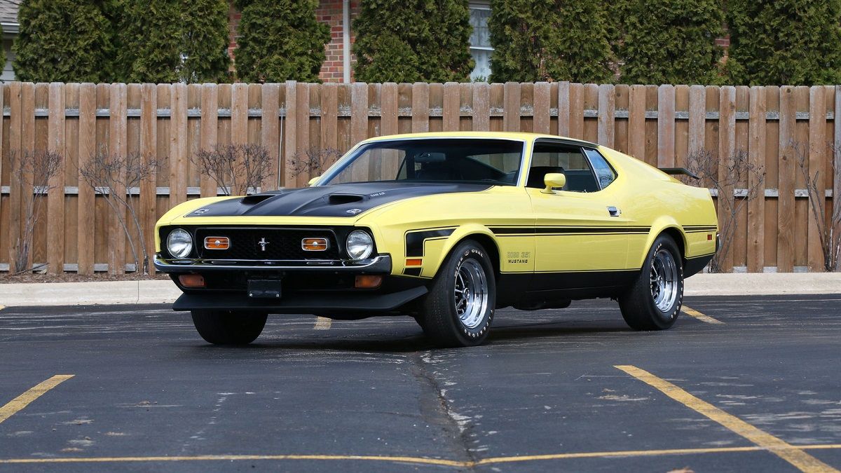 8 Muscle Cars You Can Restore For Peanuts (And 8 That Require A Fortune)