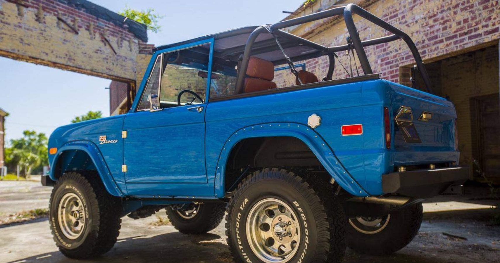 1976 Ford Bronco 2