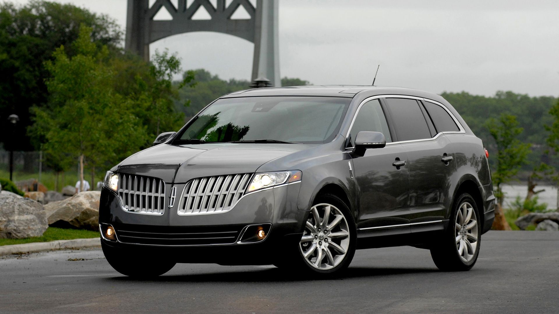 Lincoln MKT from 2010