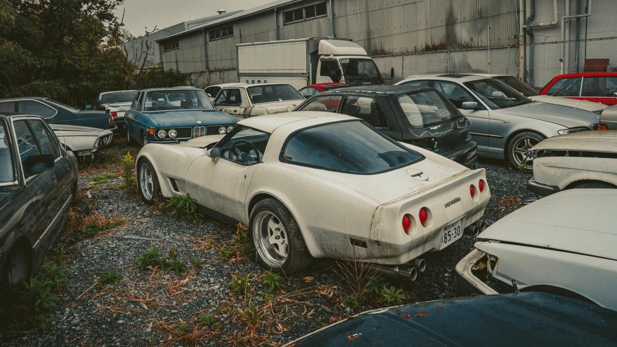 15 Fascinating Facts About Japan's Unbelievable Car Graveyard 15 Fascinating Facts About Japan's Unbelievable Car Graveyard