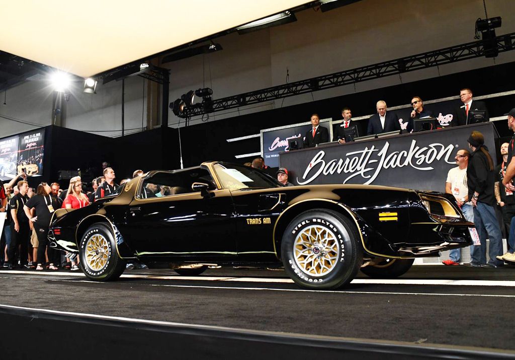 was the trans am in smokey and the bandit stock