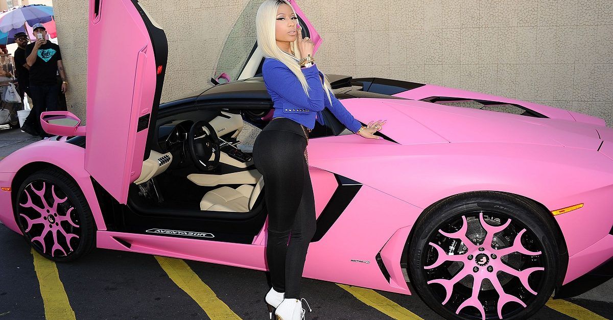 Nicki Minaj pink lambo