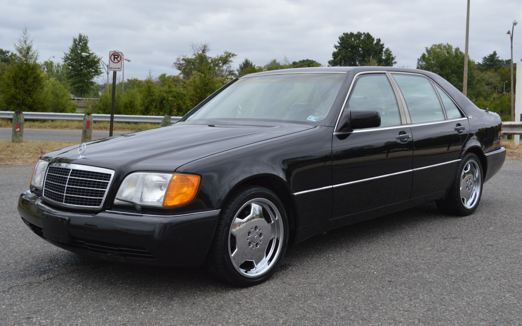 Prices vary wildly on used 1992 Mercedes-Benz 600SELs