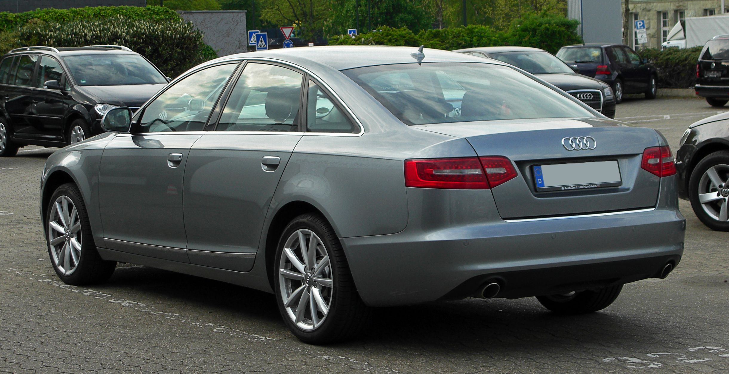 The back of facelifted 2008 Audi A6