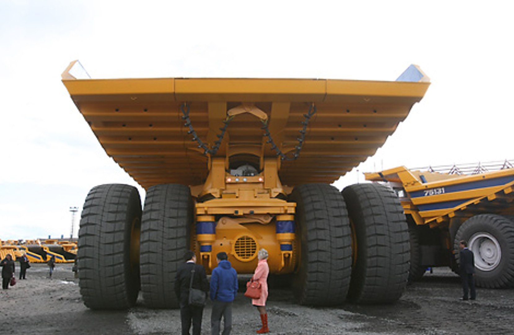 Belaz 75710 price