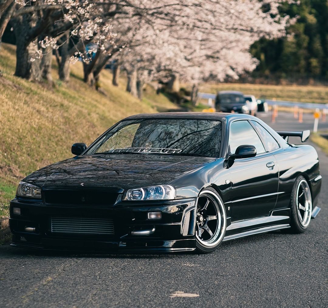 Blacked-Out Nissan ER34