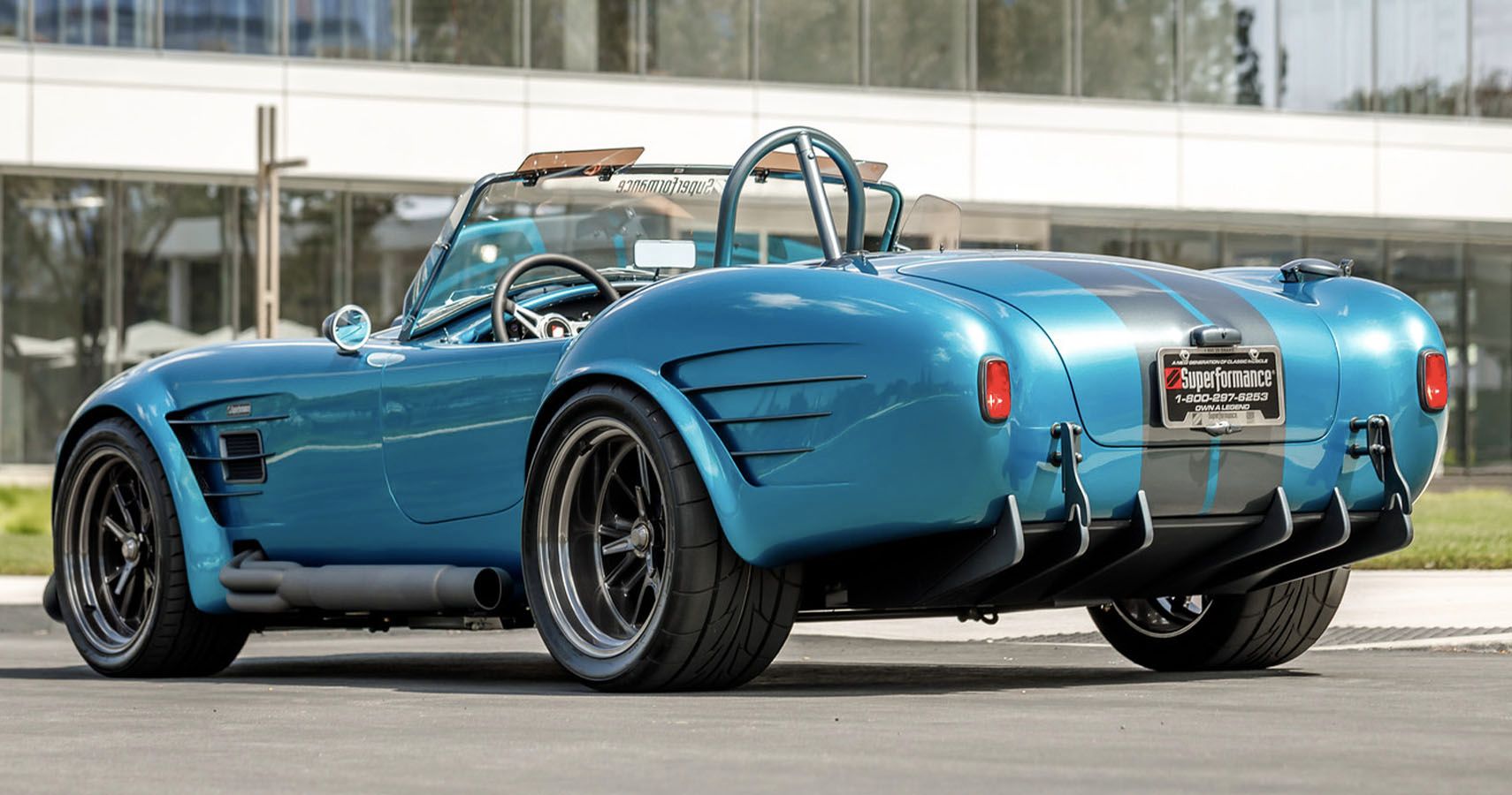 Superformance Unveils Cobra MkIII-R With Modern Flair