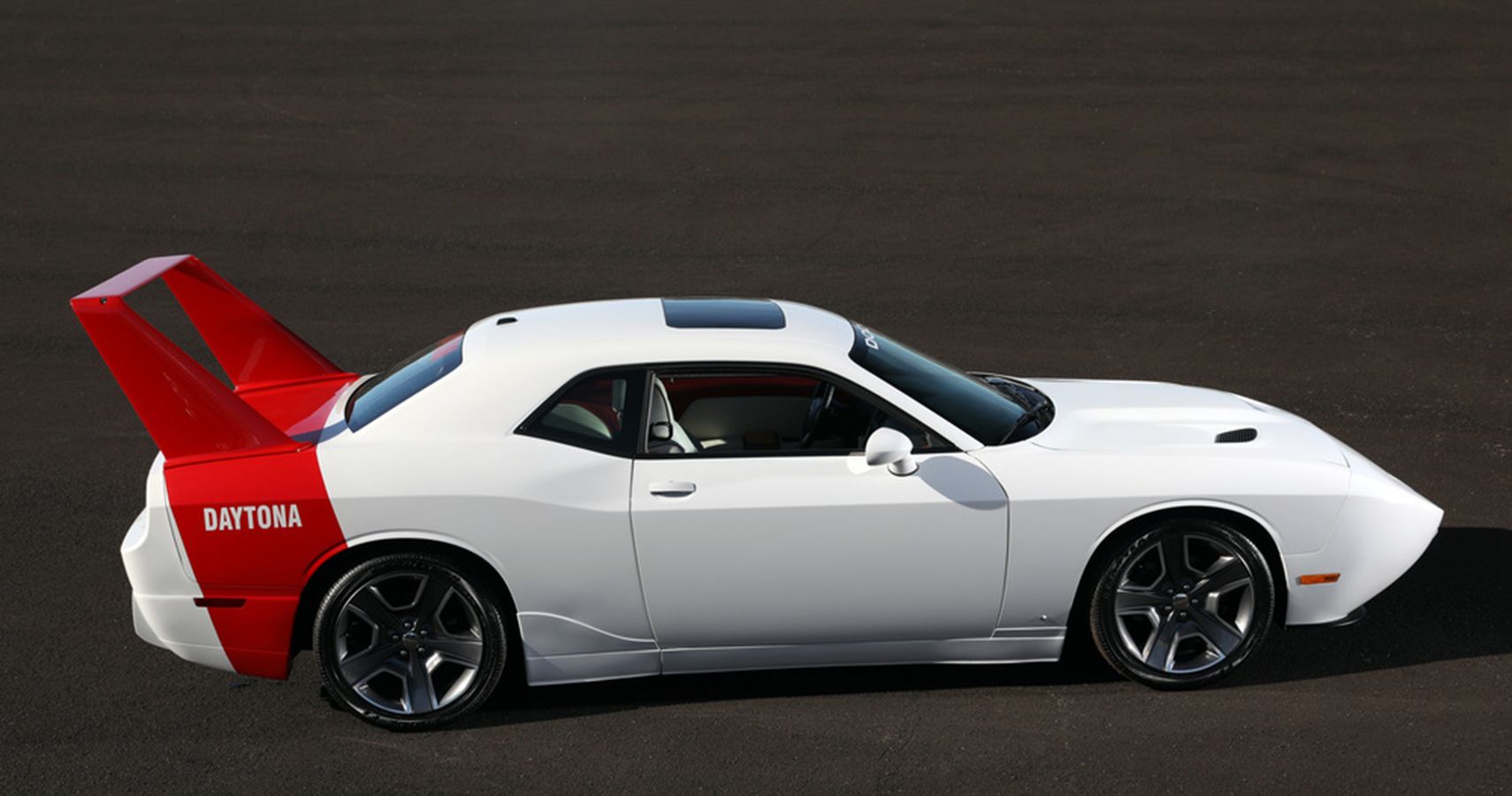 Custom 2013 Dodge Challenger Daytona side profile