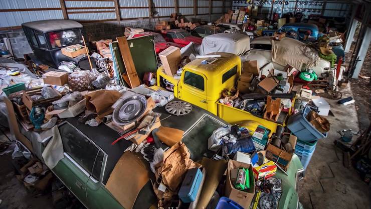 50 Cars Were Found In His Barn... Here's What Larry Schroll Was Hiding