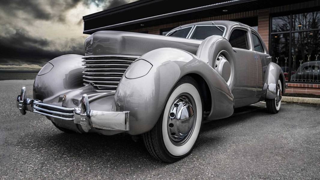 10 Coolest Cars Discovered By American Pickers And 5 By Wayne Carini 10 Coolest Cars Discovered By American Pickers And 5 By Wayne Carini