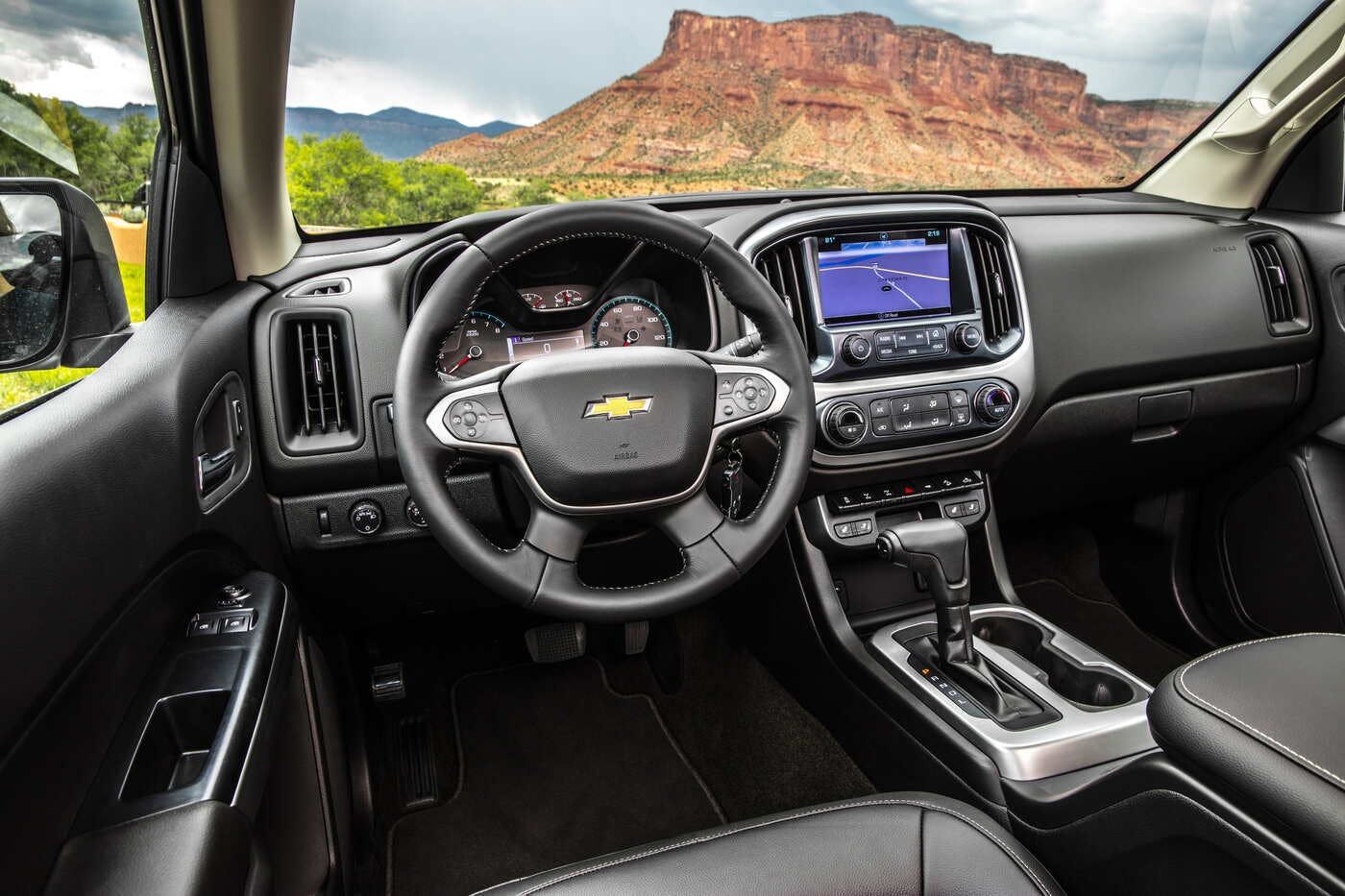 2020 Chevrolet Colorado interior