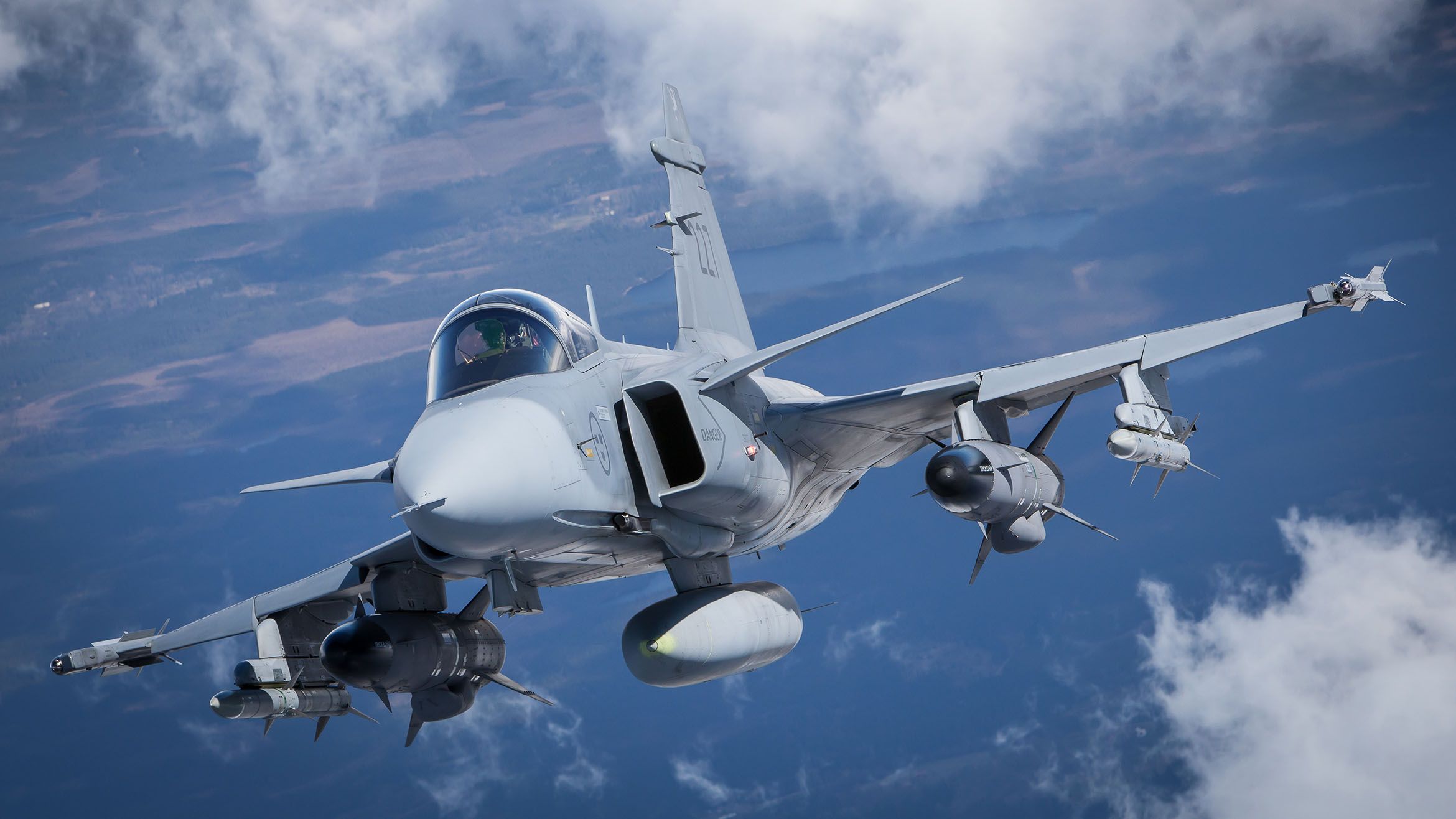 This Is Why The Jas 39 Gripen Is One Of The Coolest Fighter Jets