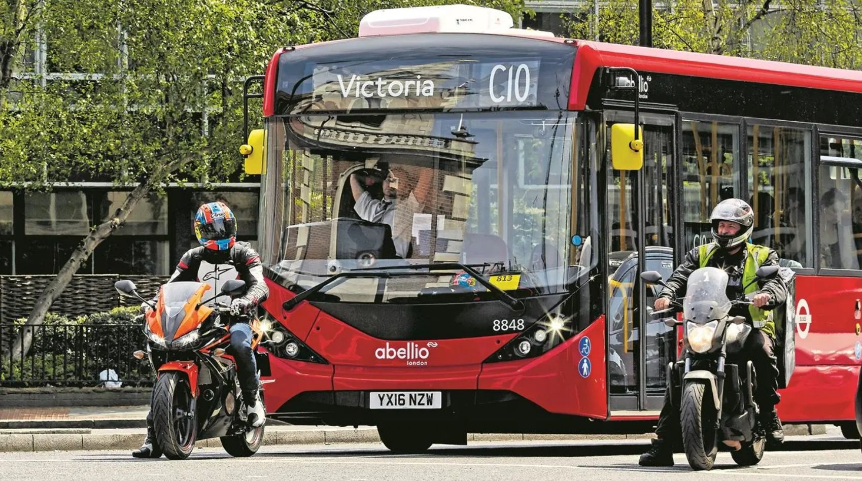 London Bus Motorbikes