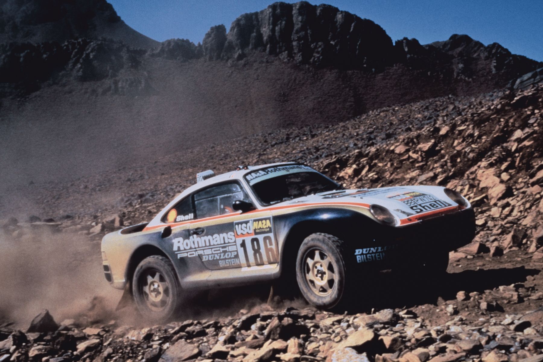 Porsche-959-SC-Dakar (1)