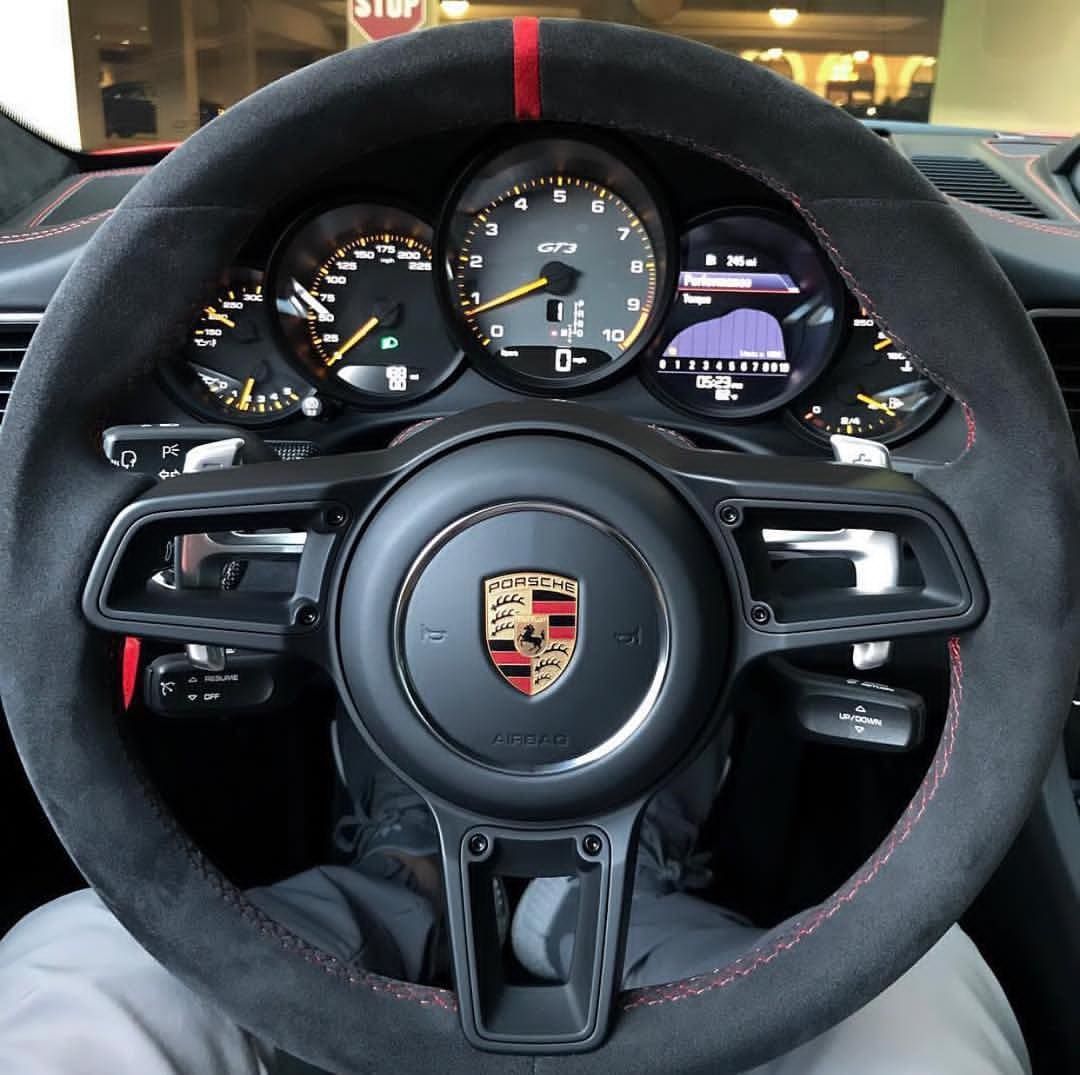 Porsche steering and dash