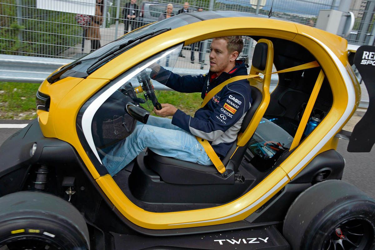 Sebastian Vettel - High-Performance Twizy
