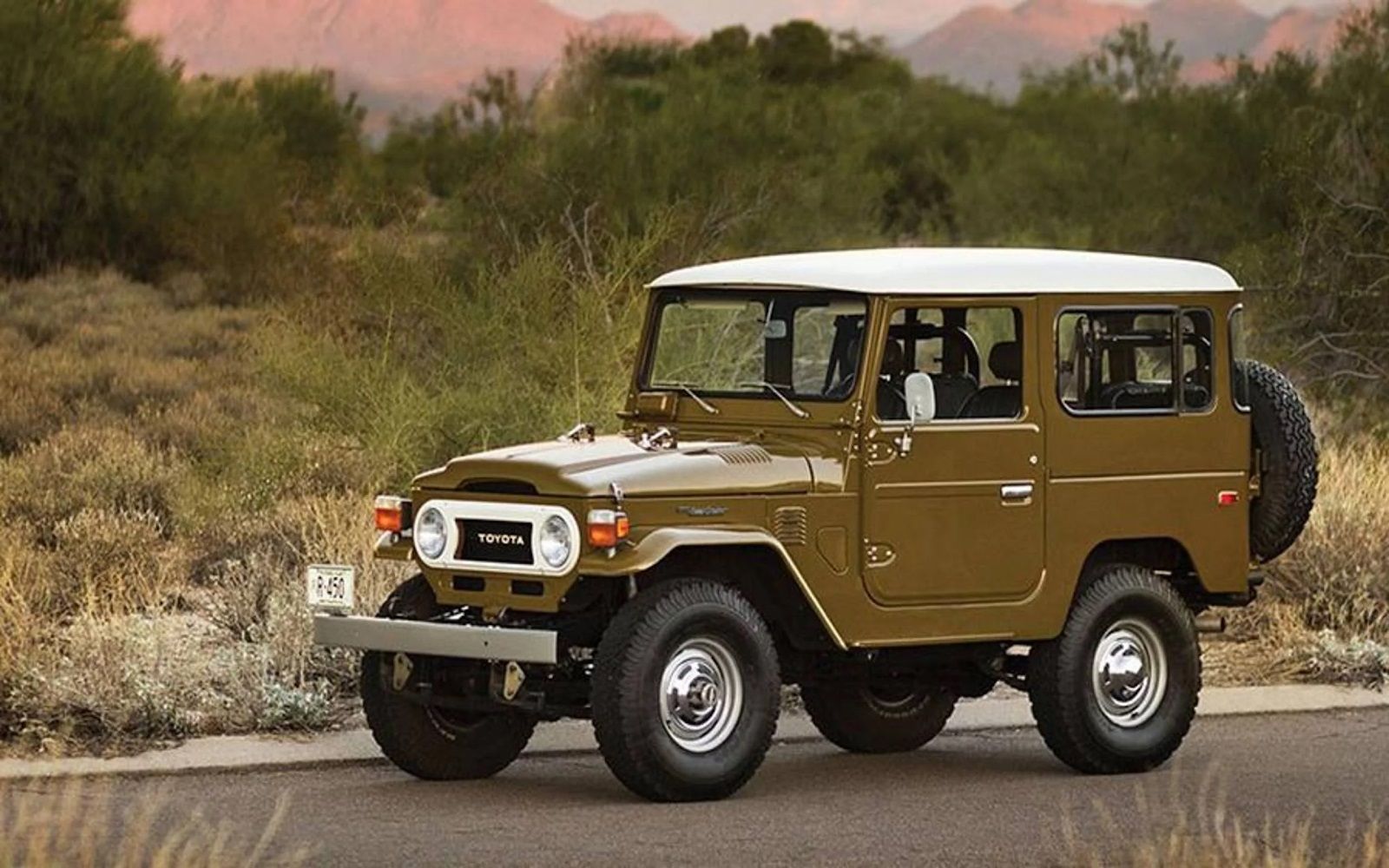 5 Reasons Why The Toyota Land Cruiser Is The Toughest SUV Ever (5 Why