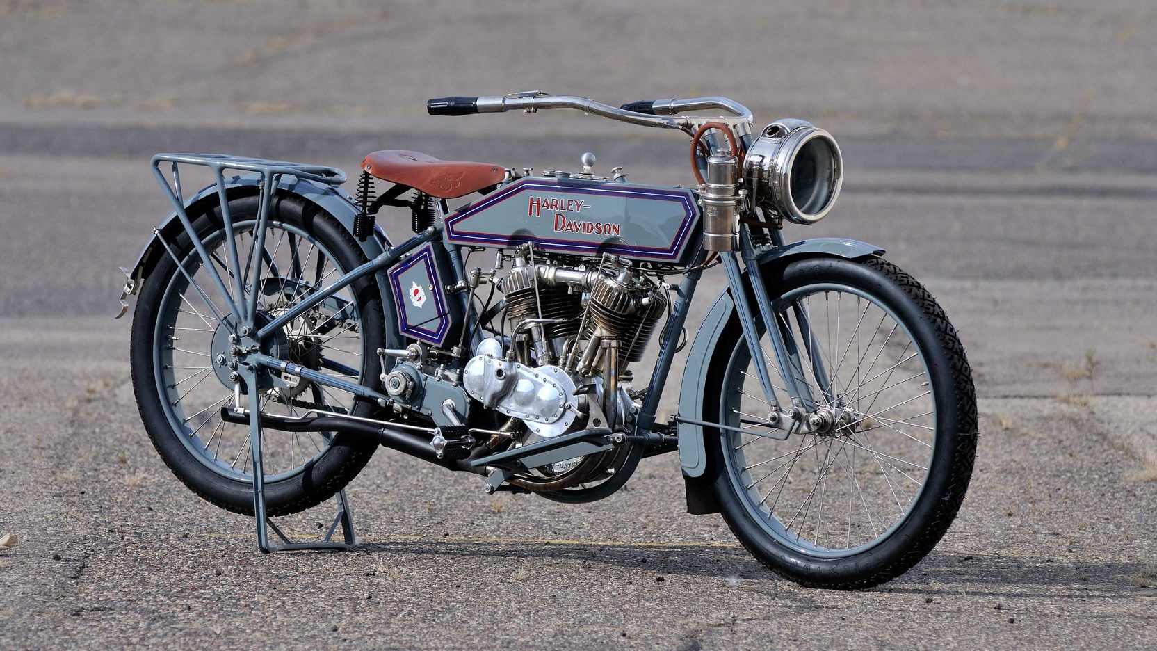 Vintage 1915 Harley Davidson 11F