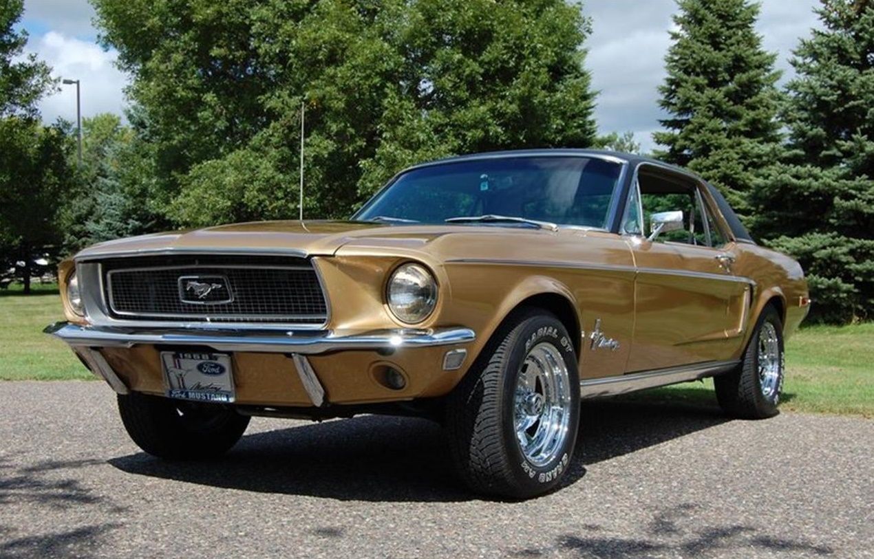 Sunlit Gold 1968 Ford Mustang Golden Nugget Special showing off