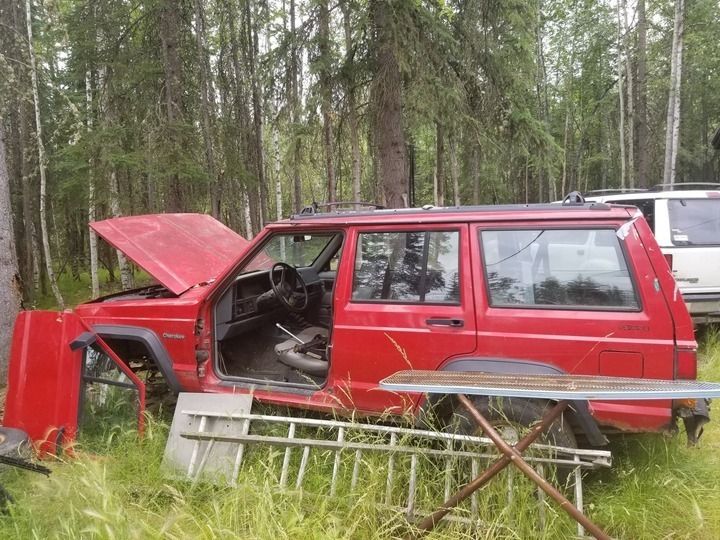 10 Sad Photos Of Jeeps People Left To Rot