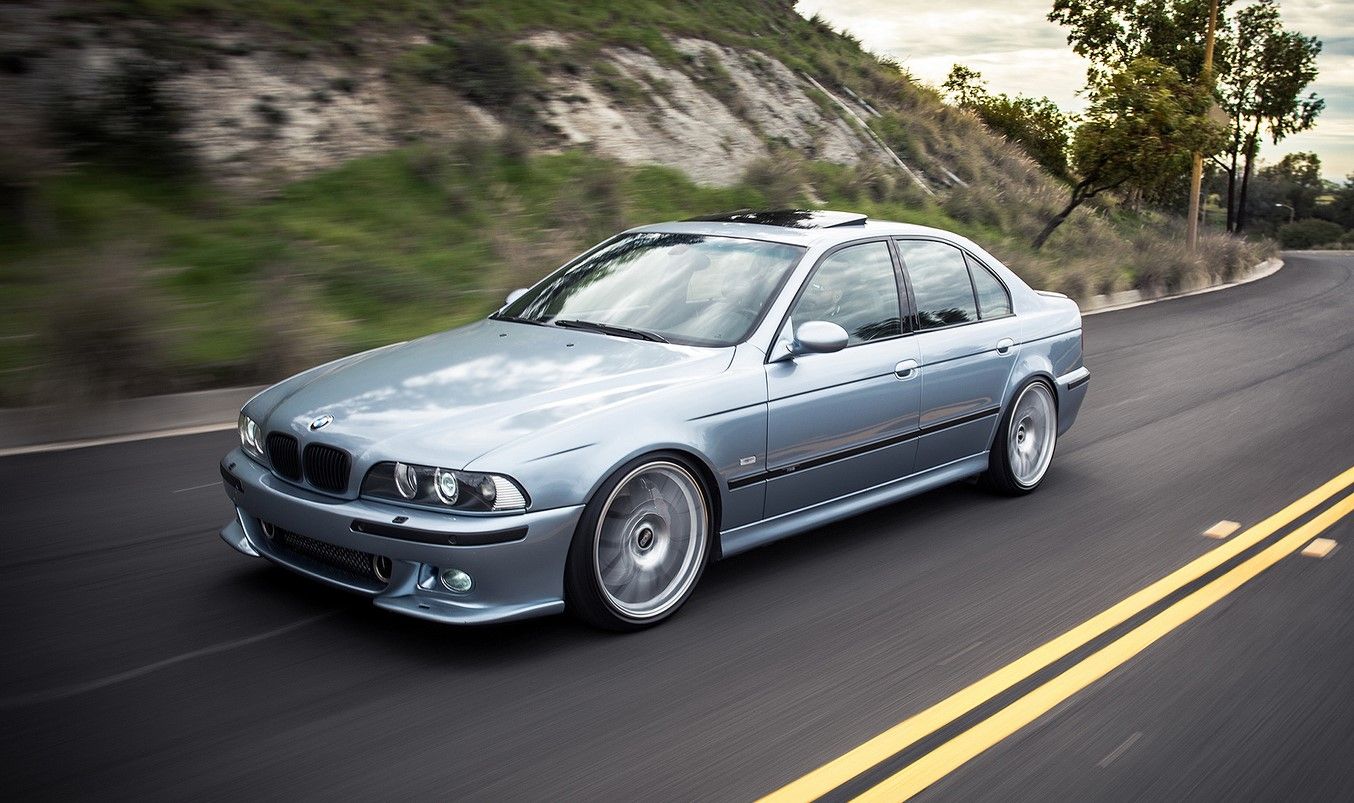 BMW M5 E39 on the highway