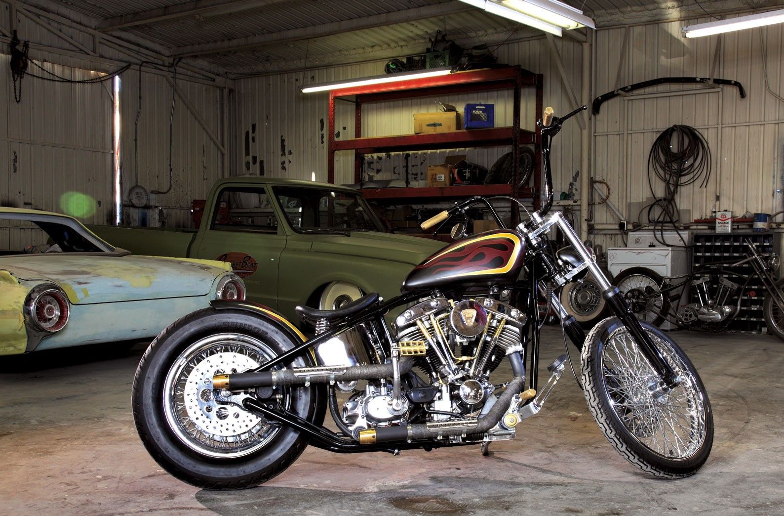 Harley Davidson FLH Shovelhead at a vintage yard